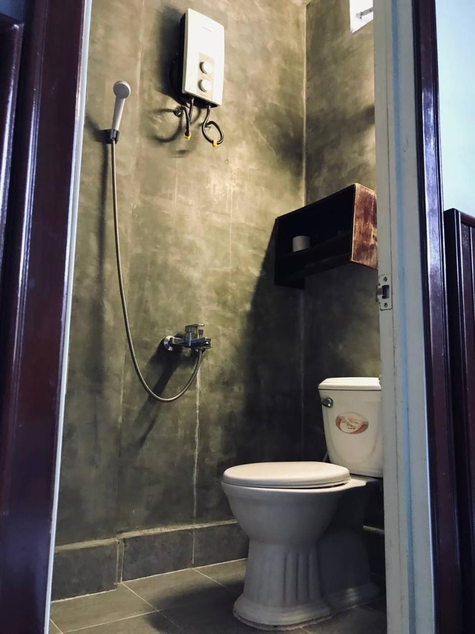 Hostel Retro Quarter Mb Siem Reap Exterior foto